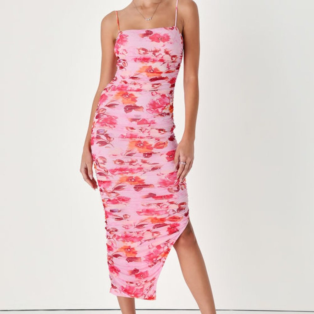 *NEVER WORN* Pink Floral Print Ruched Bodycon Midi Dress
